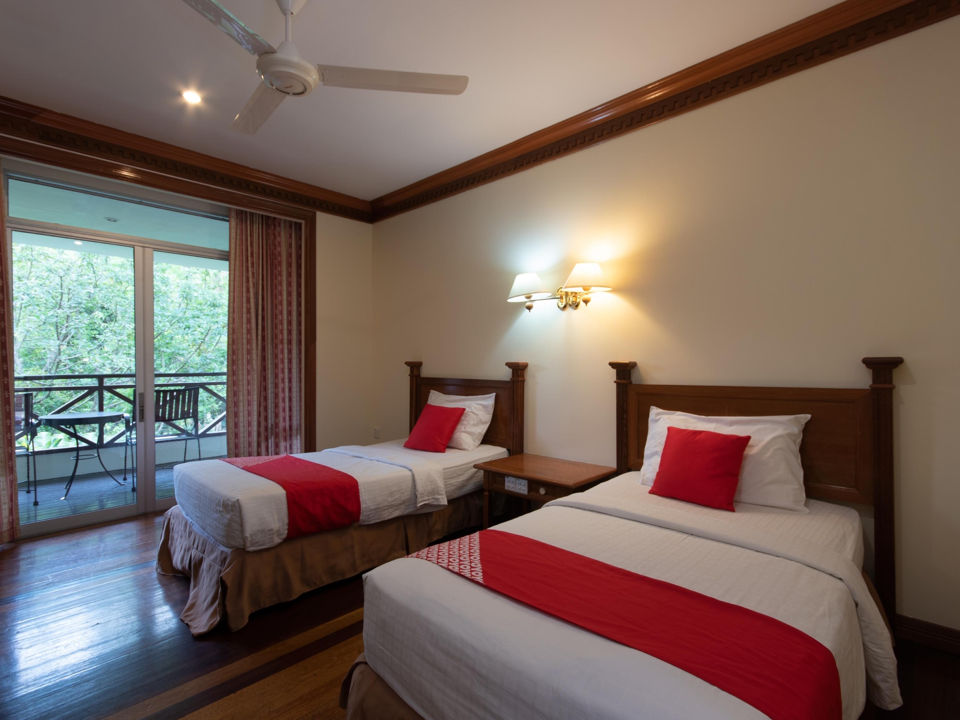 Super Oyo 89300 Zen Garden Resort Kampong Kundassan Extérieur photo