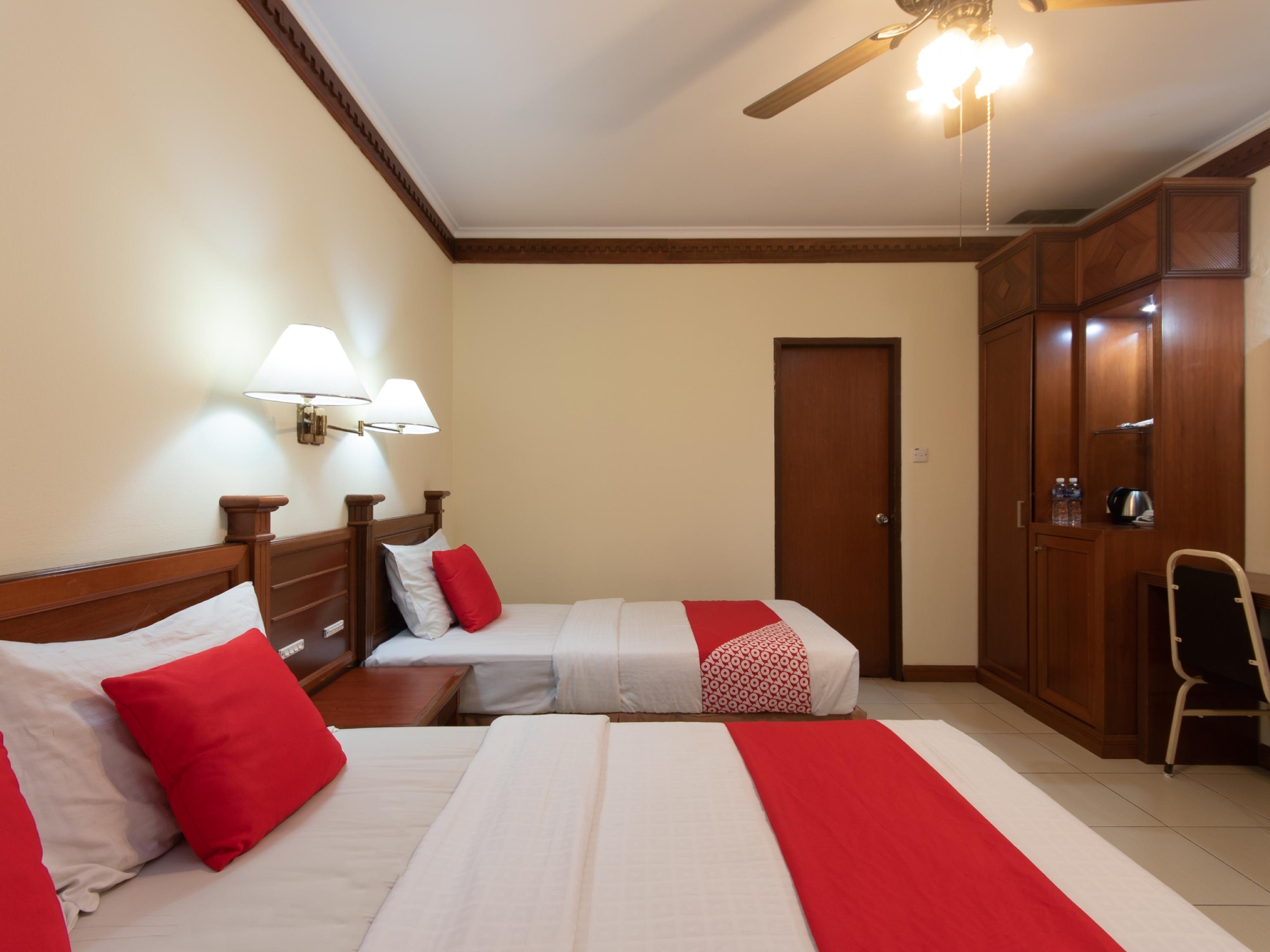 Super Oyo 89300 Zen Garden Resort Kampong Kundassan Extérieur photo