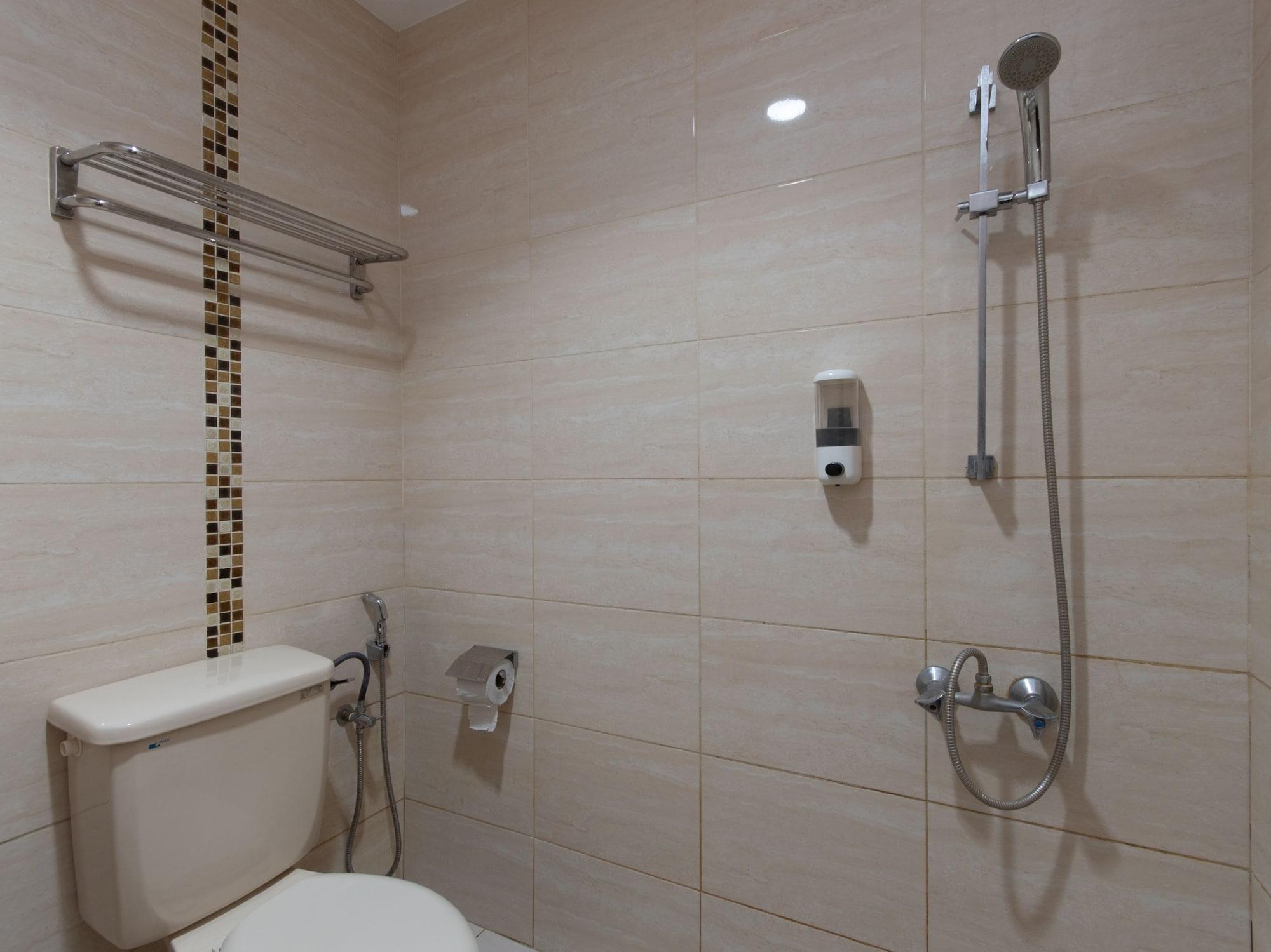 Super Oyo 89300 Zen Garden Resort Kampong Kundassan Extérieur photo