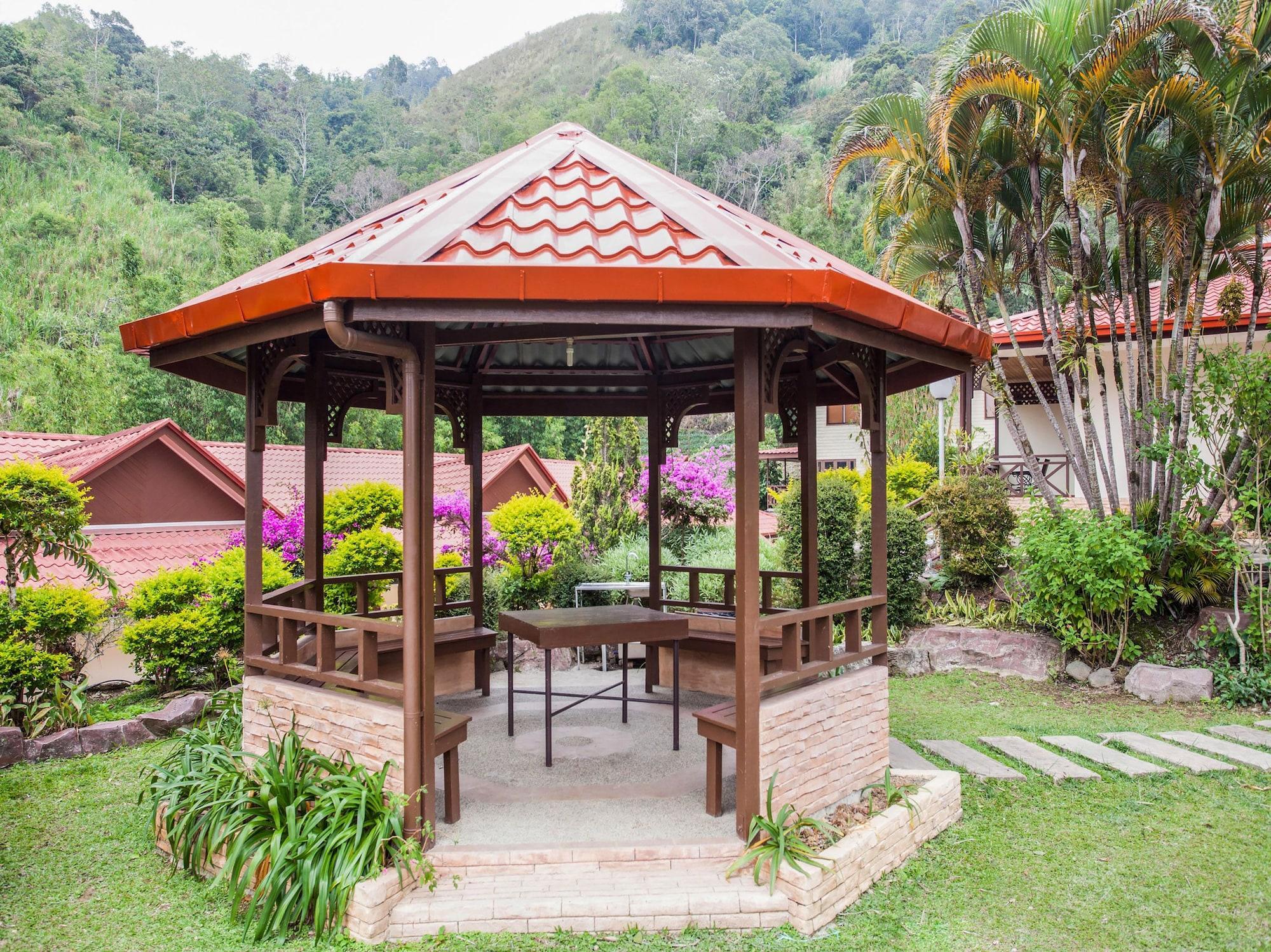 Super Oyo 89300 Zen Garden Resort Kampong Kundassan Extérieur photo