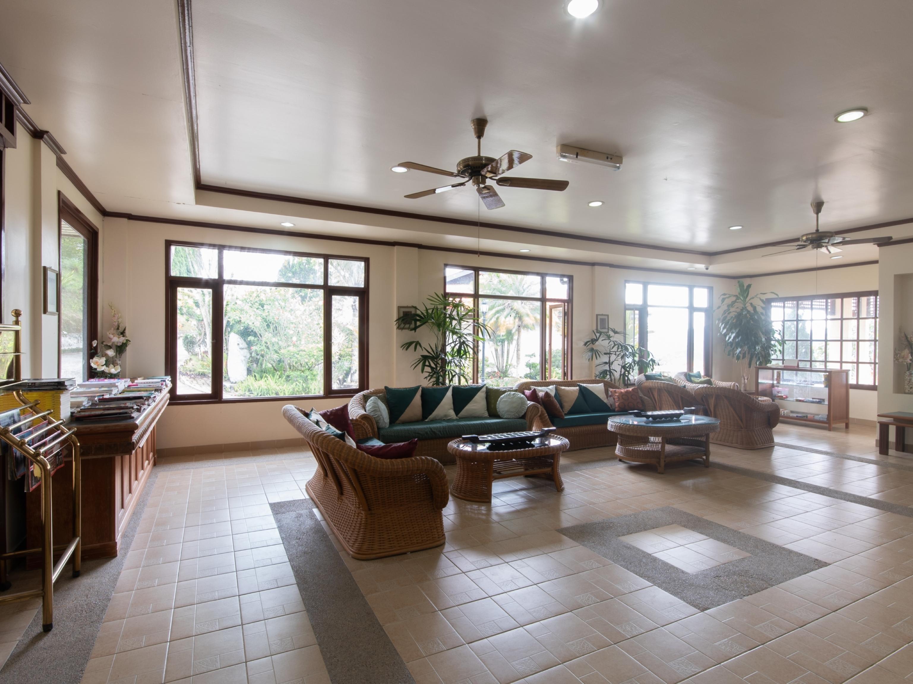 Super Oyo 89300 Zen Garden Resort Kampong Kundassan Extérieur photo