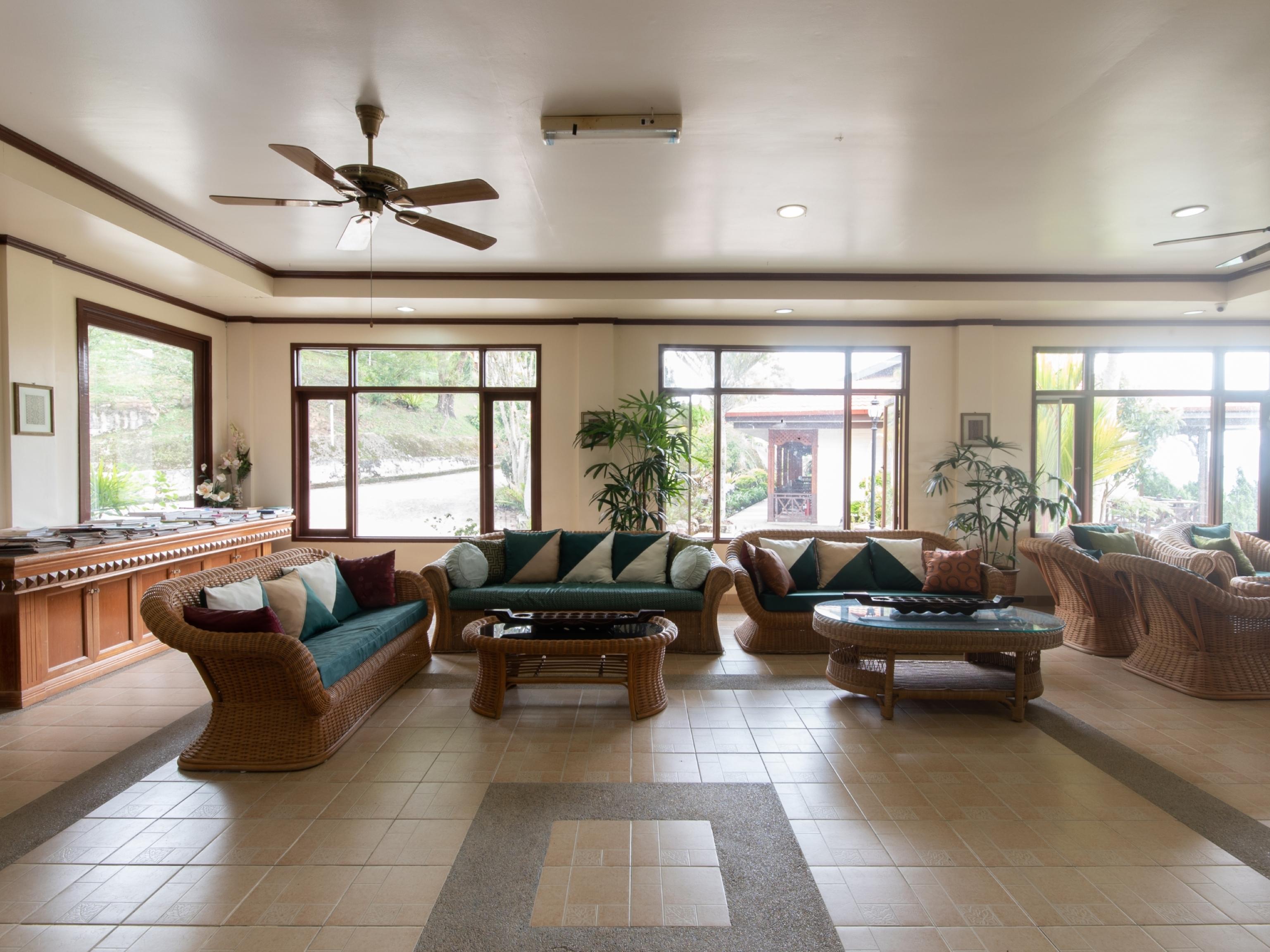 Super Oyo 89300 Zen Garden Resort Kampong Kundassan Extérieur photo